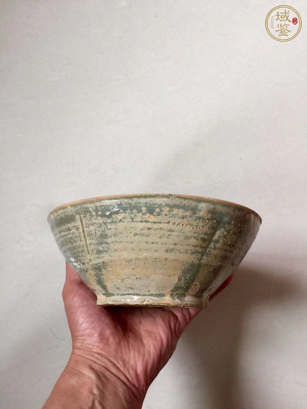 古玩陶瓷越窯青瓷出筋大碗真品鑒賞圖