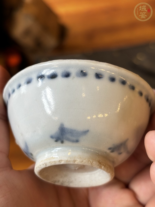 古玩陶瓷青花花卉紋茶碗真品鑒賞圖