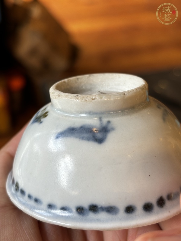 古玩陶瓷青花花卉紋茶碗真品鑒賞圖