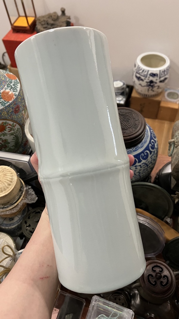 古玩陶瓷民國竹節型筆筒拍賣,當前價格999元