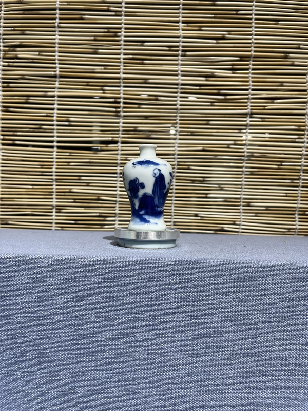 古玩陶瓷梅瓶式鼻煙壺拍賣,當前價格4200元