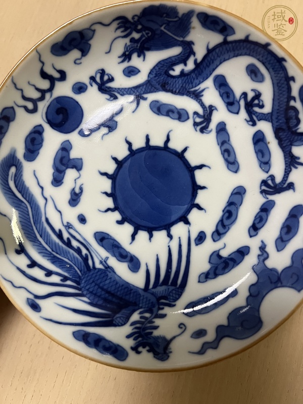 古玩陶瓷龍鳳紋青花盤真品鑒賞圖