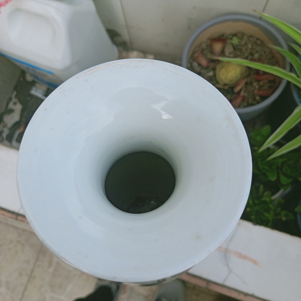 古玩陶瓷民國時期粉彩侍女桃花瓶拍賣,當前價格3000元