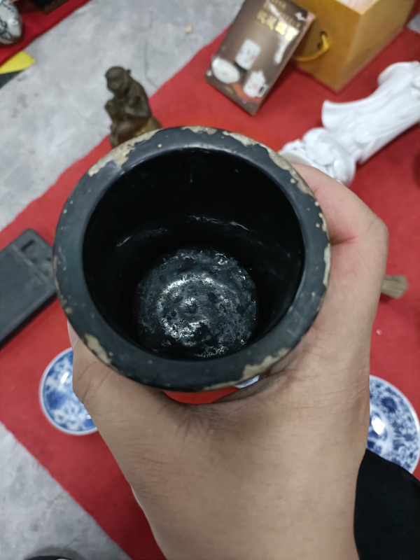 古玩雜項(xiàng)清代鑲嵌螺鈿漆器筆筒拍賣,當(dāng)前價(jià)格2888元