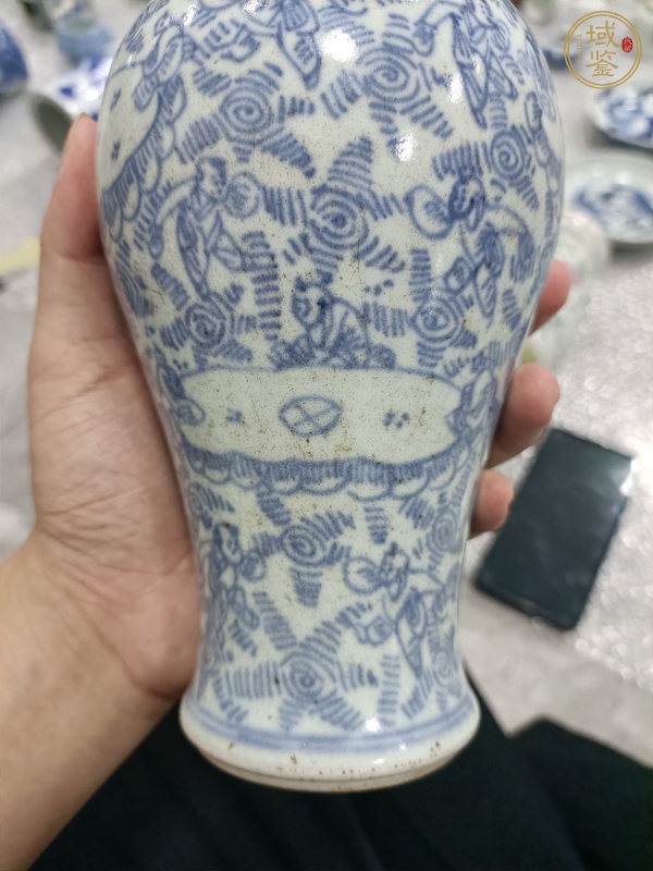 古玩陶瓷嬰戲紋雞腿蓋瓶真品鑒賞圖