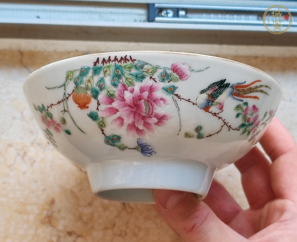 古玩陶瓷粉彩花鳥碗真品鑒賞圖