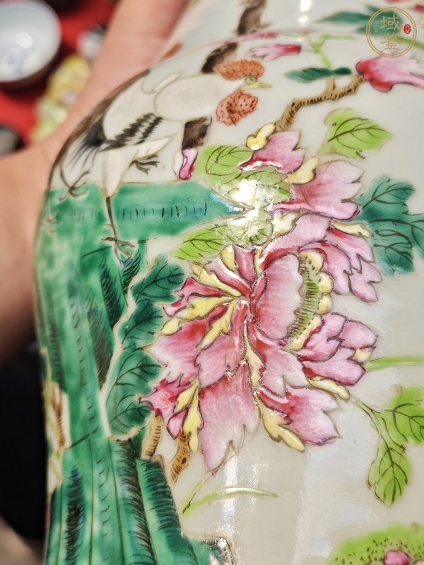 古玩陶瓷粉彩花觚真品鑒賞圖