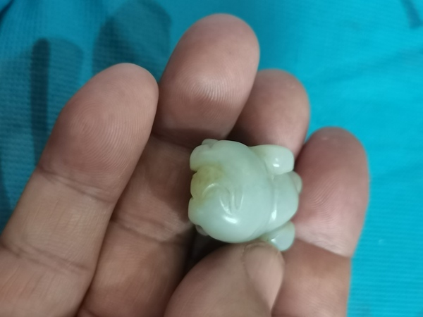 古玩玉器和田玉豬拍賣,當前價格1333元