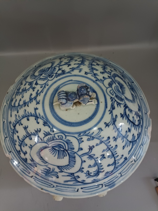古玩陶瓷青花特大號纏蓮粥罐拍賣,當前價格299元