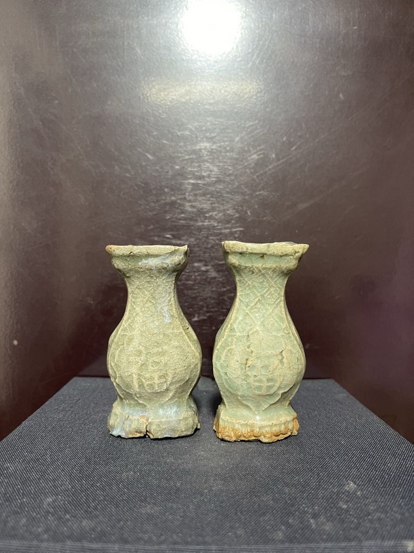 古玩陶瓷元龍泉青瓷福壽四方瓶拍賣，當前價格12000元
