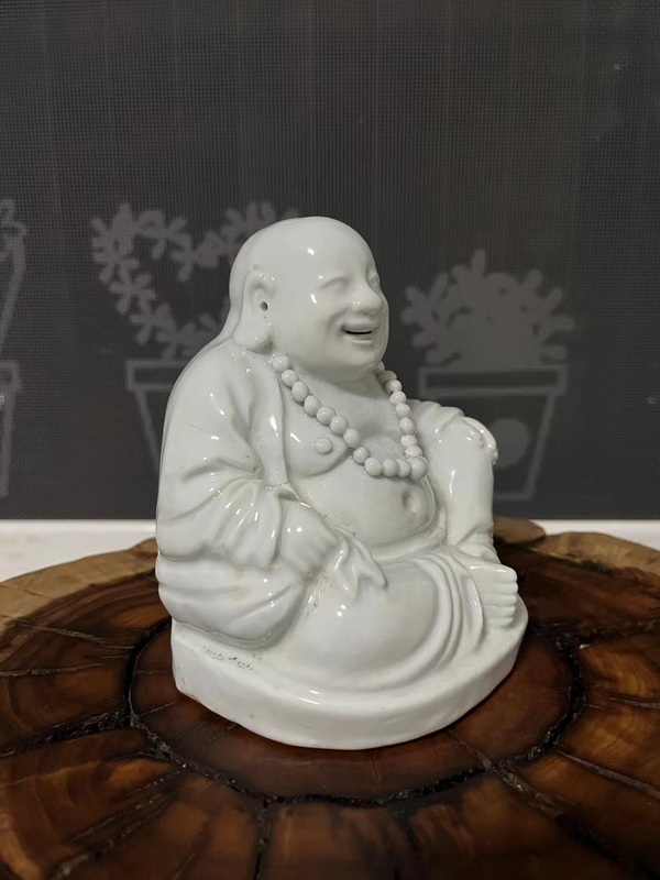 古玩陶瓷民國(guó)時(shí)期德化窯白釉彌勒佛像拍賣(mài),當(dāng)前價(jià)格550元
