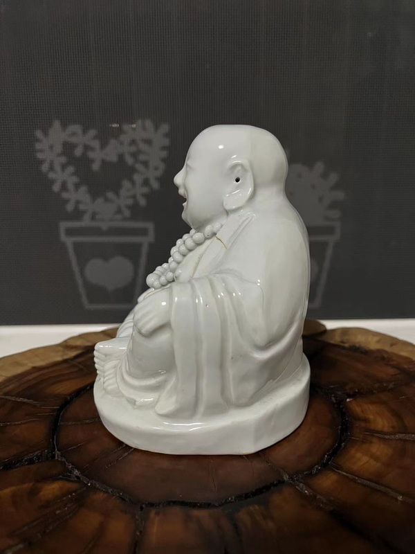 古玩陶瓷民國(guó)時(shí)期德化窯白釉彌勒佛像拍賣(mài),當(dāng)前價(jià)格550元