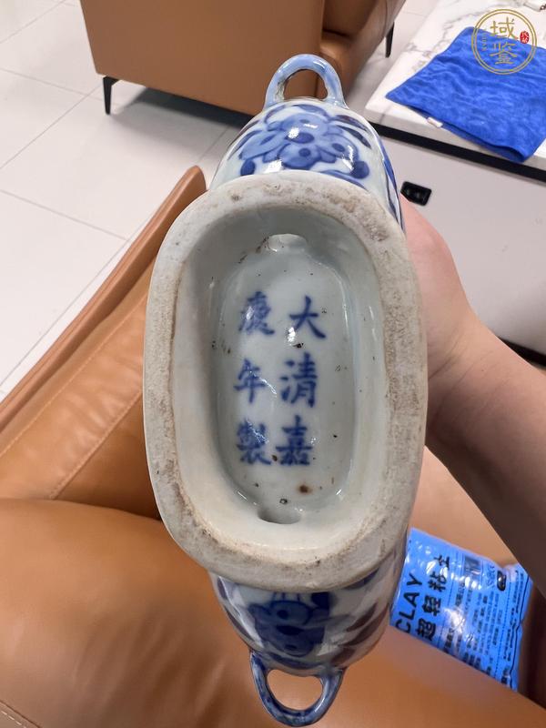 古玩陶瓷抱月瓶真品鑒賞圖