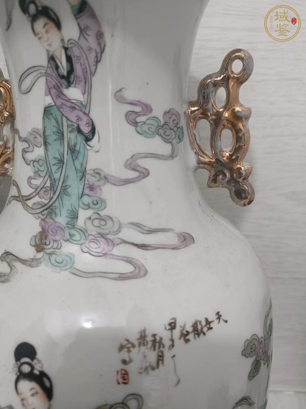 古玩陶瓷天女散花粉彩瓶真品鑒賞圖