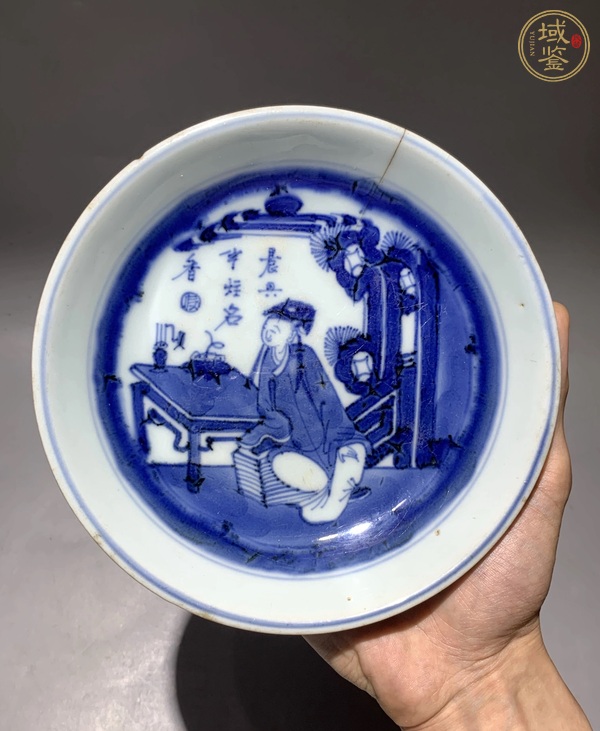 古玩陶瓷青花盤真品鑒賞圖