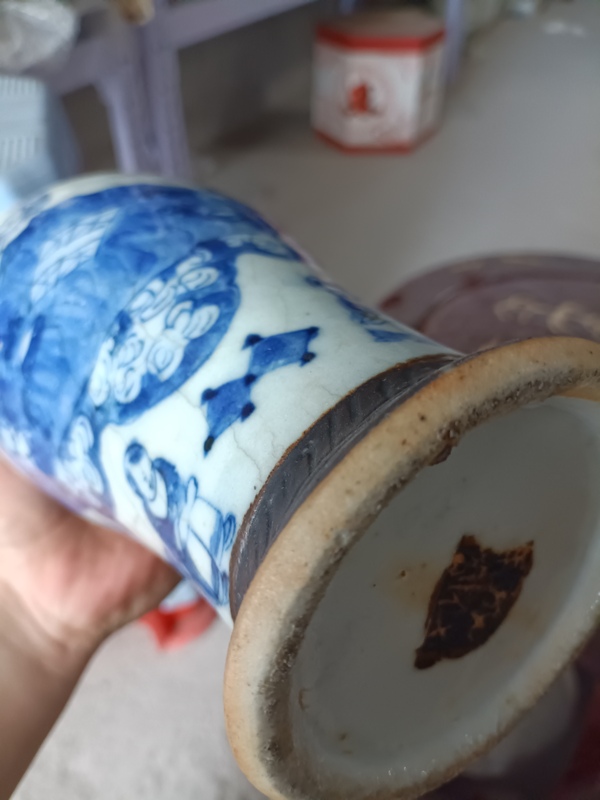古玩陶瓷哥釉青花人物雙耳觀音瓶拍賣,當前價格1888元