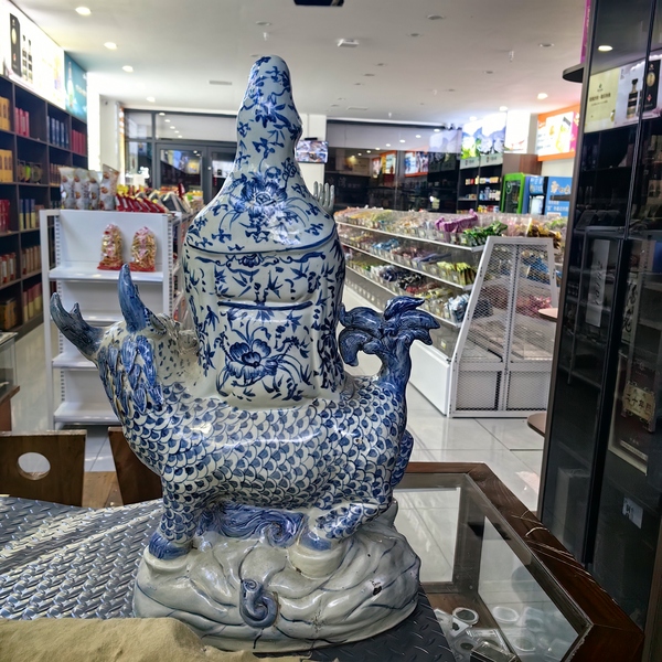 古玩陶瓷青花觀音菩薩造像拍賣,當前價格6800元