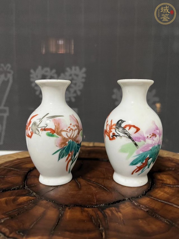 古玩陶瓷花鳥紋瓶真品鑒賞圖