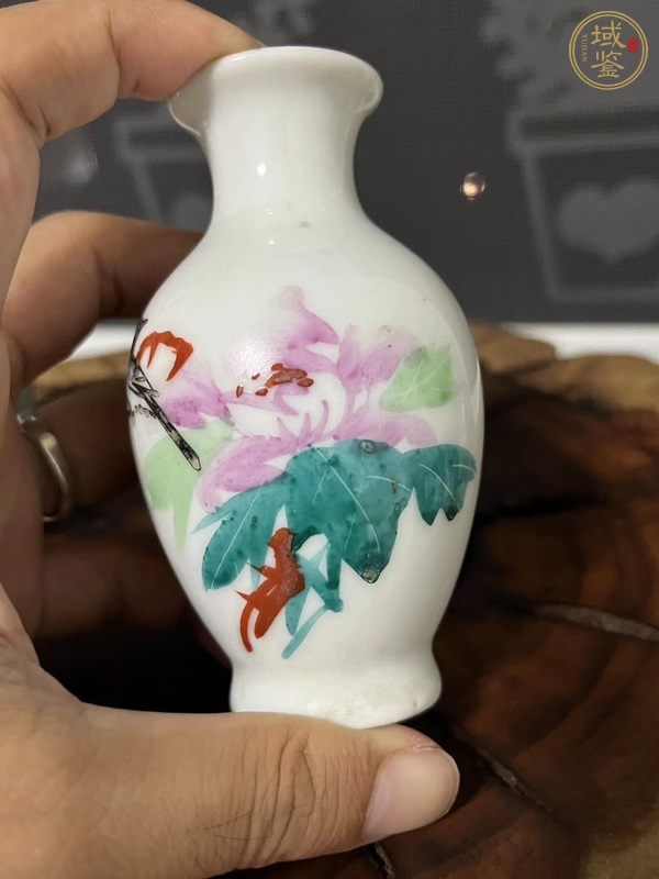 古玩陶瓷花鳥紋瓶真品鑒賞圖