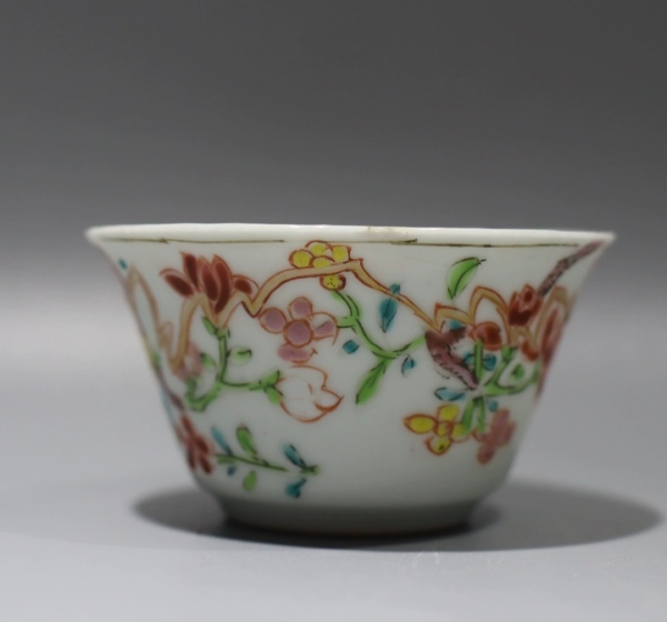 古玩陶瓷雍正粉彩花卉纹杯拍卖，当前价格2200元