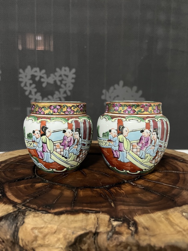 古玩陶瓷民國粉彩百花不落地杯托拍賣,當前價格0元