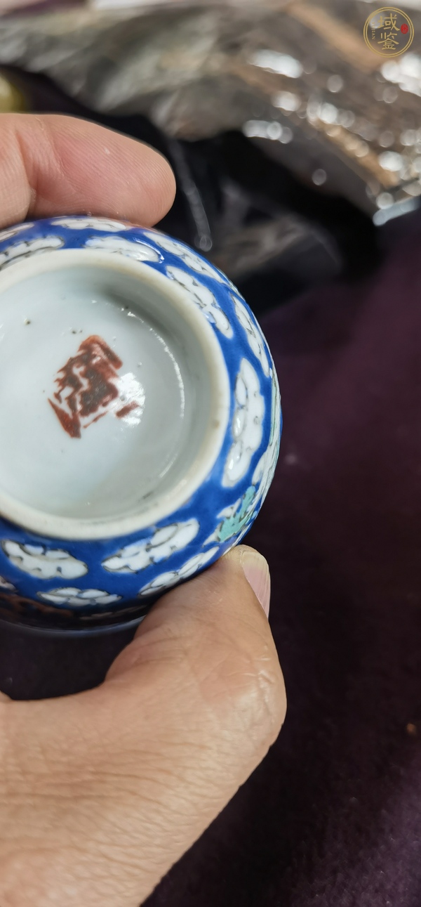 古玩陶瓷粉彩龍紋杯真品鑒賞圖