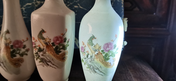 古玩陶瓷五件粉彩鳳穿牡丹圖瓶拍賣,當(dāng)前價(jià)格800元