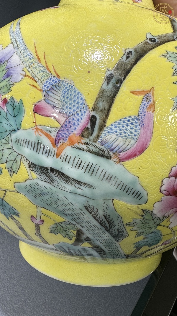 古玩陶瓷花鳥紋瓶真品鑒賞圖