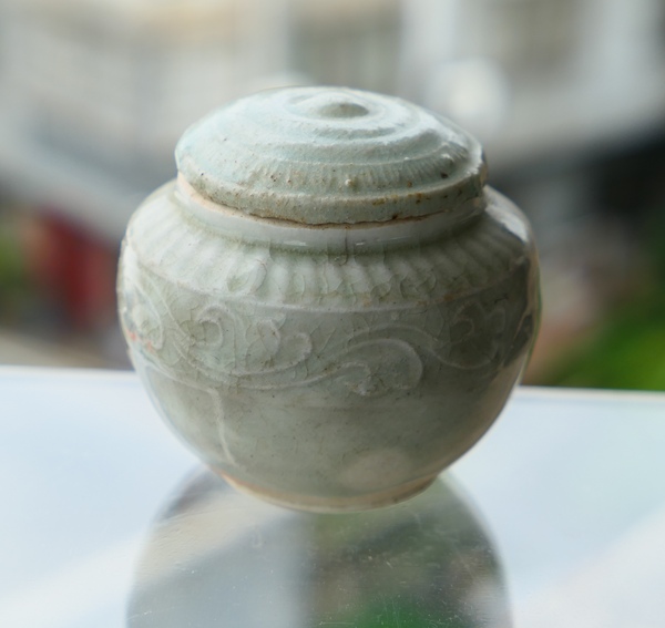 古玩陶瓷宋代影青釉花卉紋蓋罐拍賣,當前價格9800元