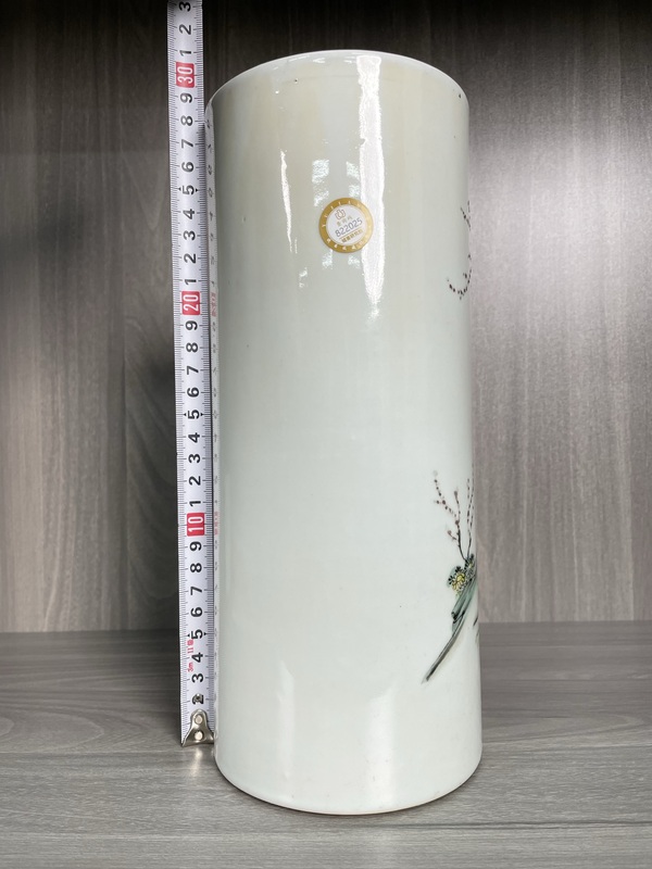 古玩陶瓷民國(guó) 極品名家 粉彩紅樓夢(mèng)故事人物紋帽筒拍賣,當(dāng)前價(jià)格2500元