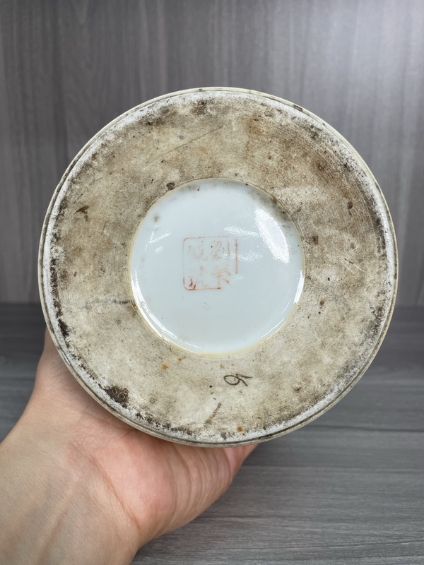 古玩陶瓷民國(guó) 極品名家 粉彩紅樓夢(mèng)故事人物紋帽筒拍賣,當(dāng)前價(jià)格2500元