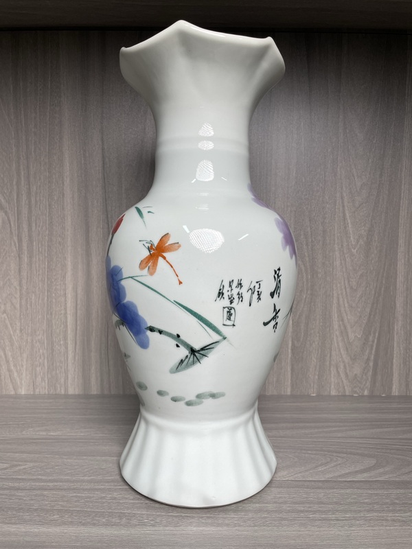 古玩陶瓷創匯 精品釉下五彩花口賞瓶拍賣,當前價格350元