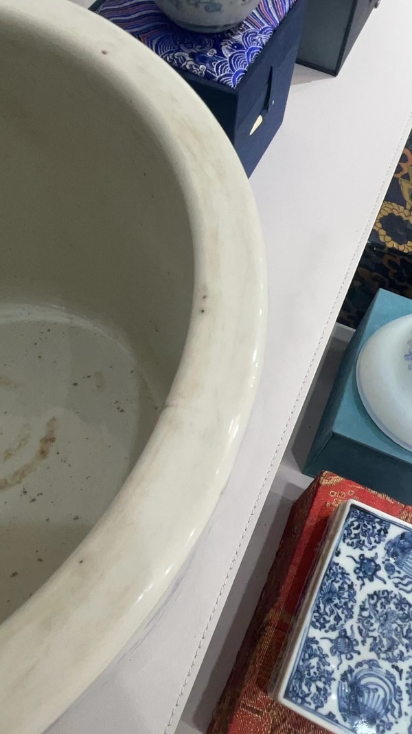 古玩陶瓷青花趕珠龍紋筒式爐拍賣,當前價格11800元