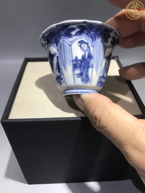 古玩陶瓷青花杯真品鑒賞圖