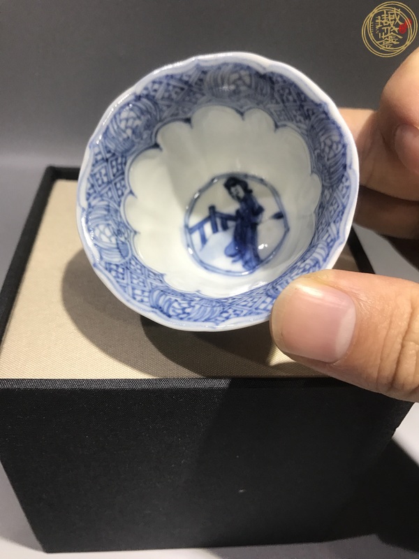 古玩陶瓷青花杯真品鑒賞圖