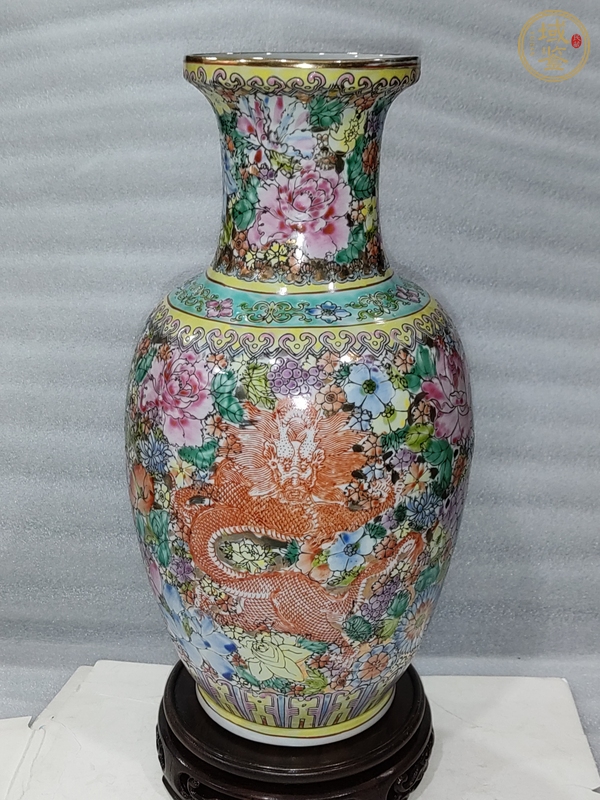 古玩陶瓷百花不落地粉彩瓶真品鑒賞圖