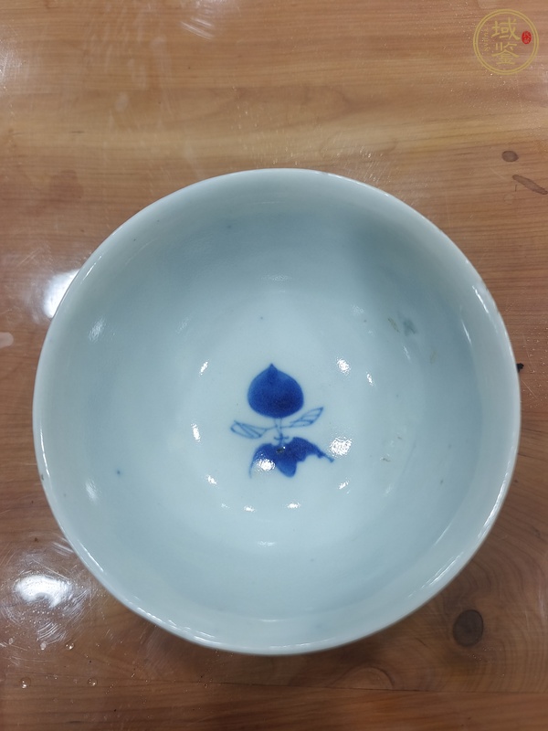 古玩陶瓷青花趕珠龍紋茶圓真品鑒賞圖