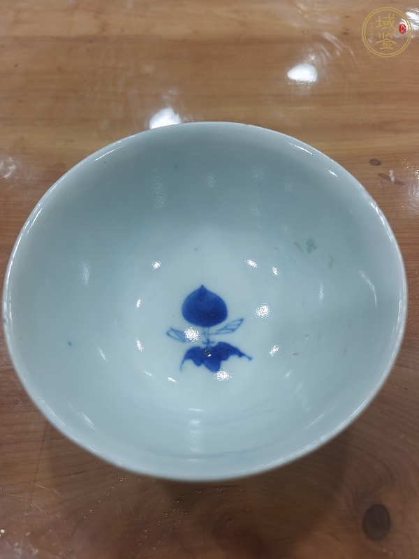 古玩陶瓷青花趕珠龍紋茶圓真品鑒賞圖