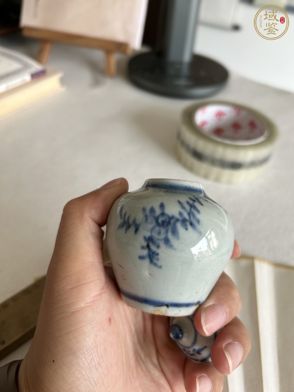 古玩陶瓷青花花卉紋蓋罐真品鑒賞圖