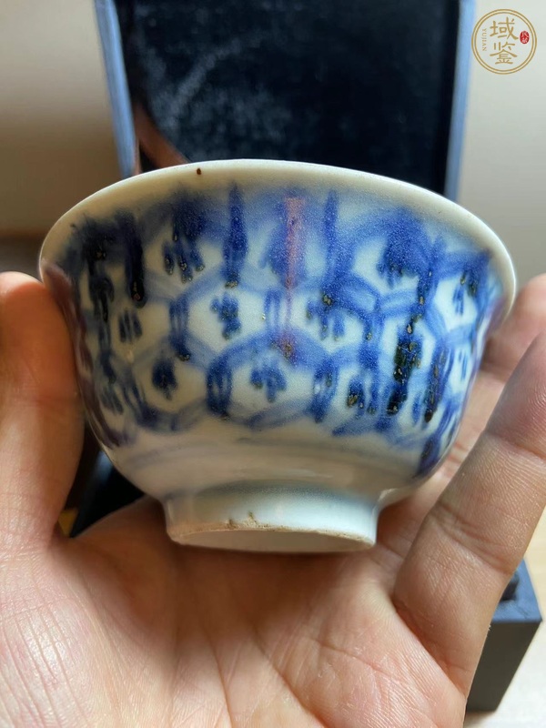 古玩陶瓷青花杯真品鑒賞圖