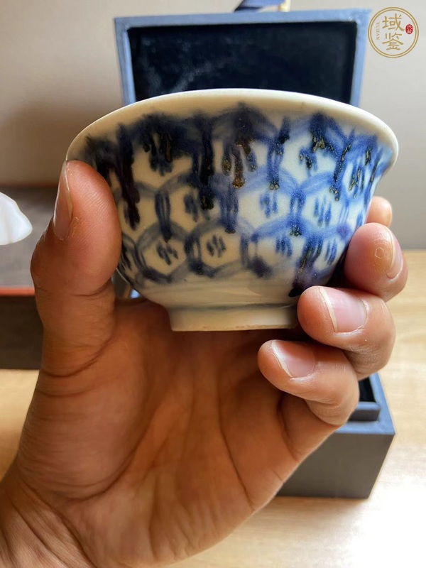 古玩陶瓷青花杯真品鑒賞圖