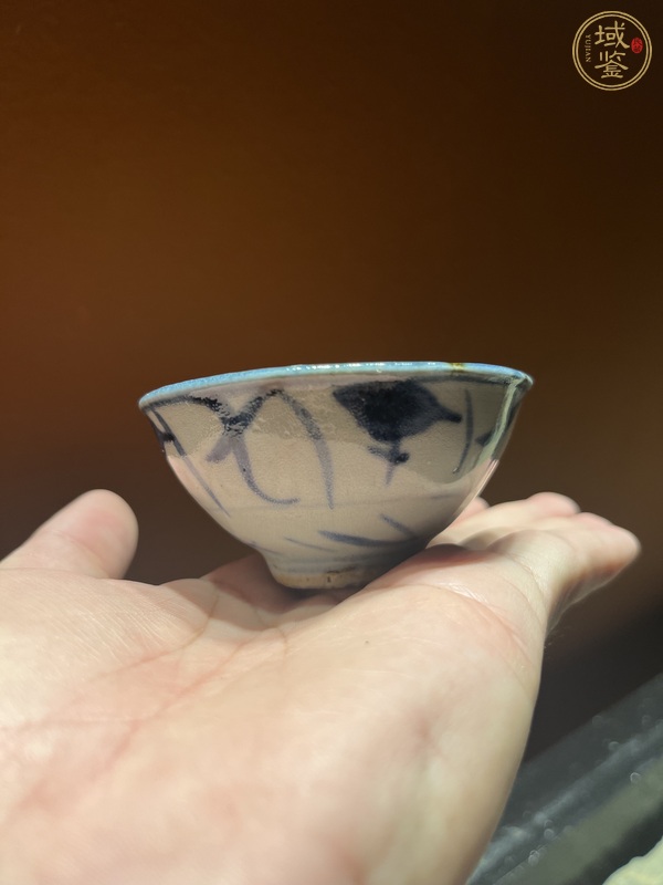 古玩陶瓷青花花卉茶杯真品鑒賞圖