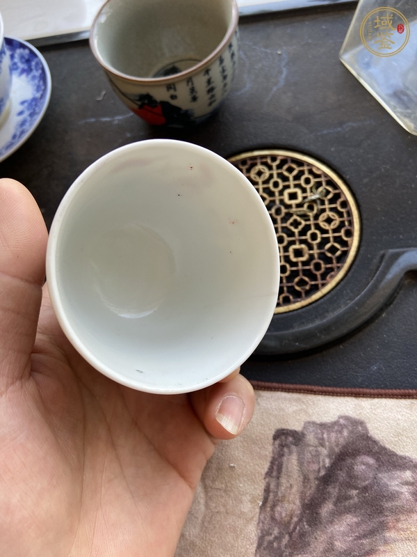 古玩陶瓷大雞圖彩繪杯真品鑒賞圖