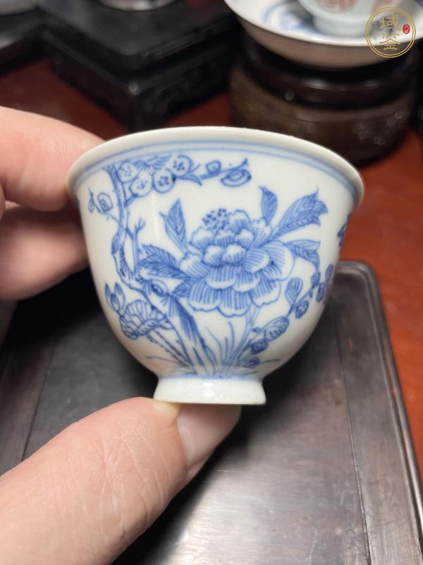 古玩陶瓷青花杯真品鑒賞圖