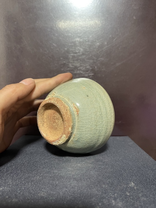 古玩陶瓷宋元龍泉青瓷蘋果尊拍賣,當前價格9500元