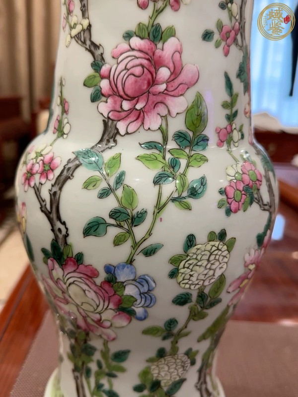 古玩陶瓷粉彩花卉紋花觚真品鑒賞圖