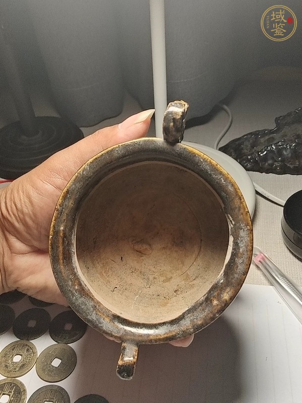 古玩陶瓷茶葉末釉雙耳三足爐真品鑒賞圖