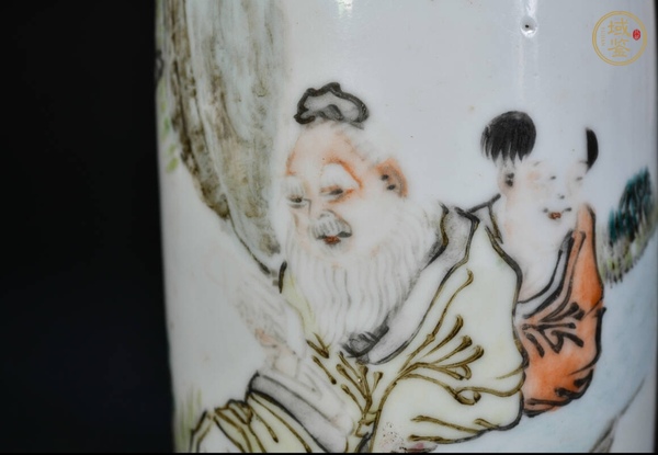 古玩陶瓷人物筆筒真品鑒賞圖