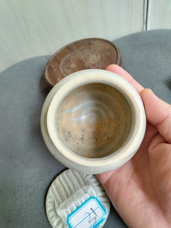 古玩陶瓷龍泉青瓷塔式罐拍賣,當前價格360元