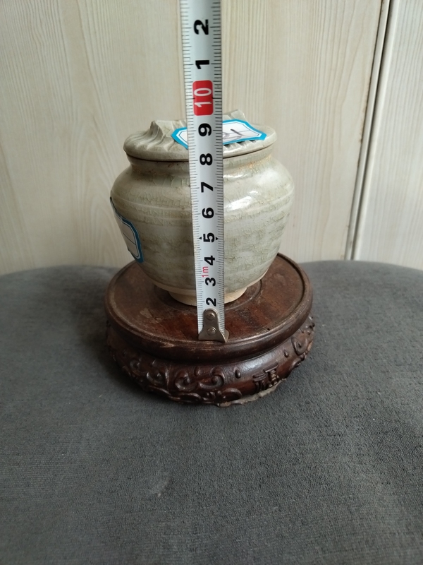 古玩陶瓷龍泉青瓷塔式罐拍賣,當前價格360元